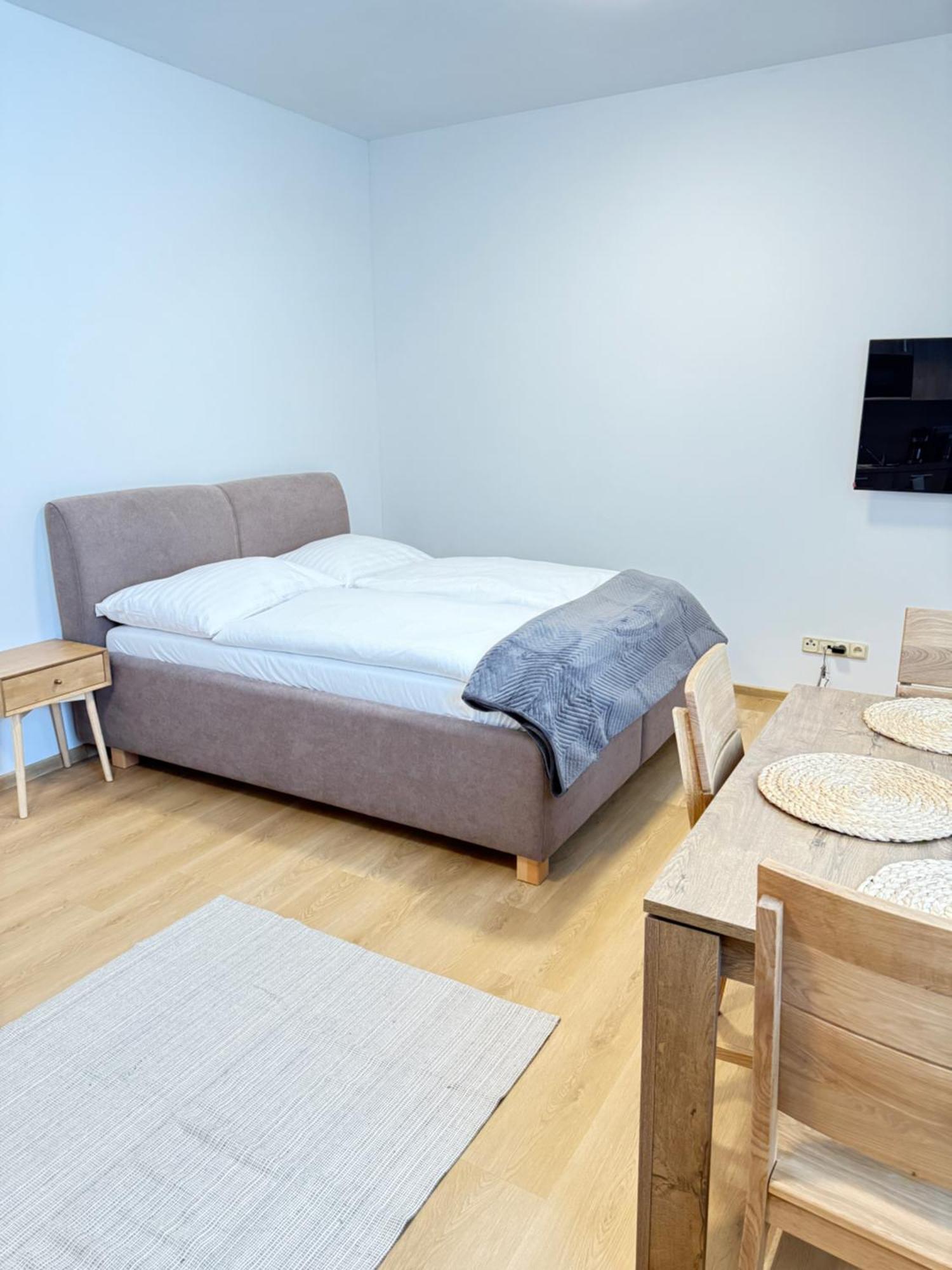 Riverside Apartment Praha Exterior photo