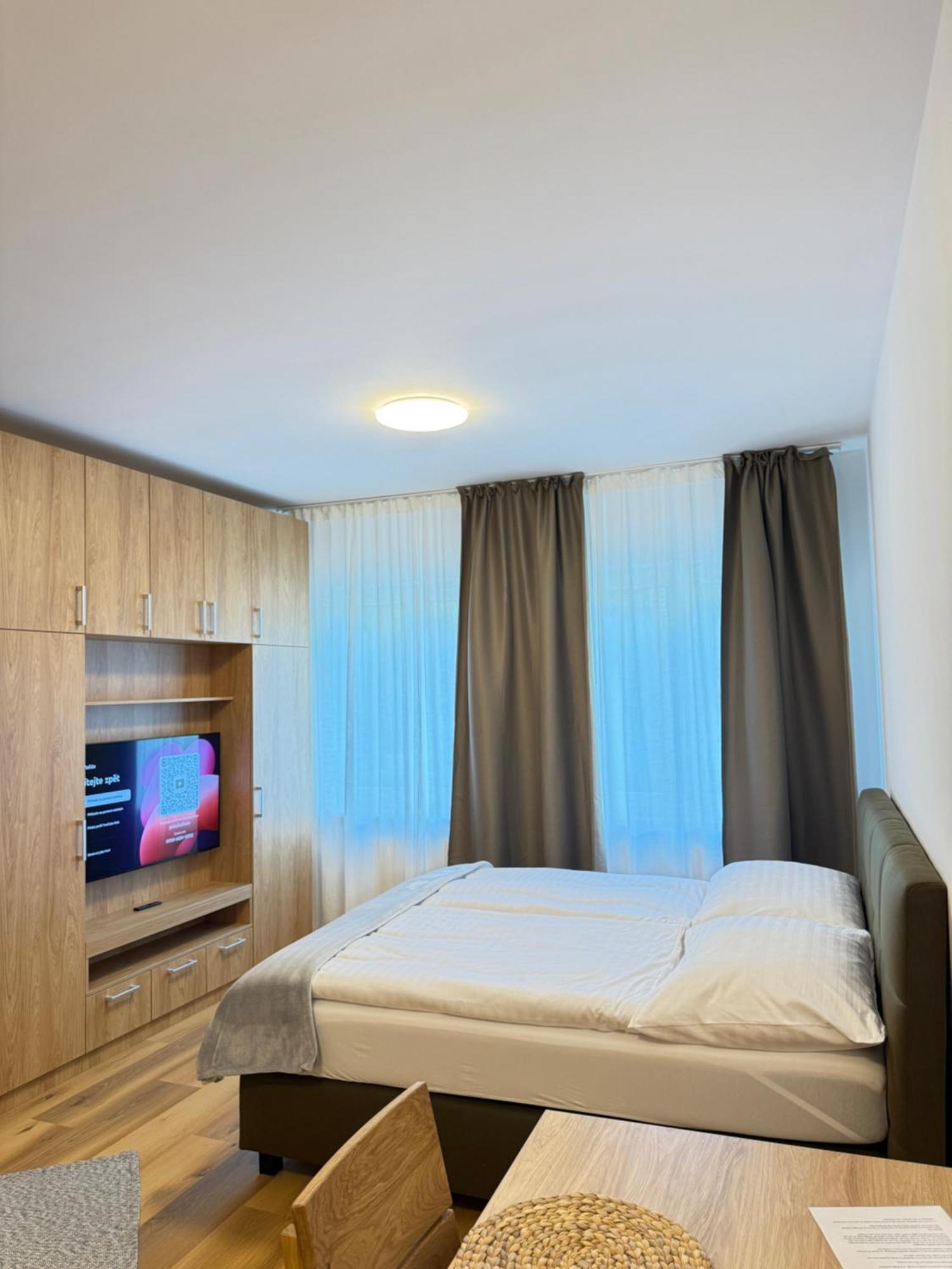 Riverside Apartment Praha Exterior photo